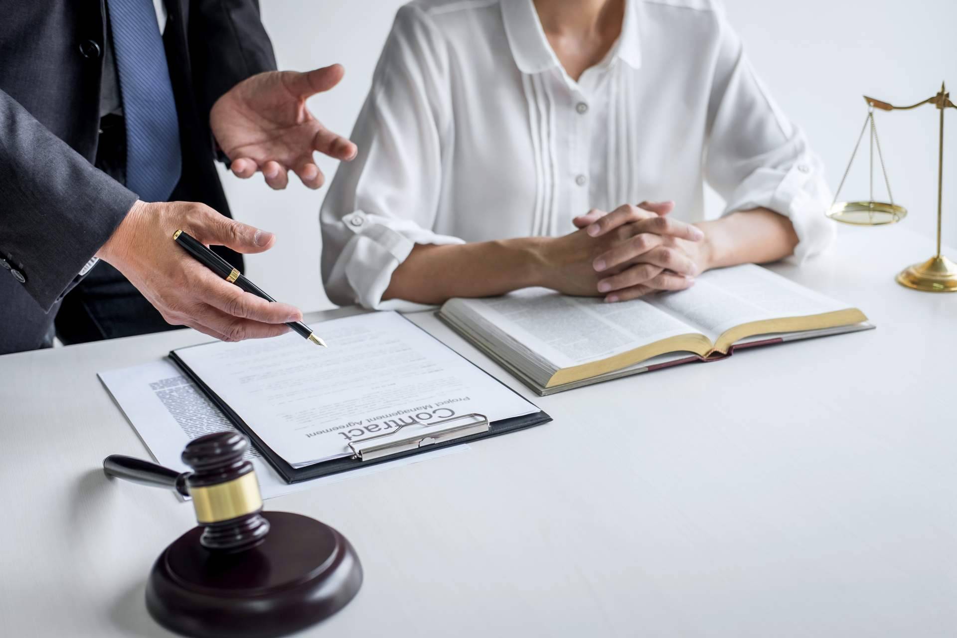 Català Reinón Abogados, referente entre los abogados en Barcelona y Madrid, analiza las consecuencias del fin de la Golden Visa