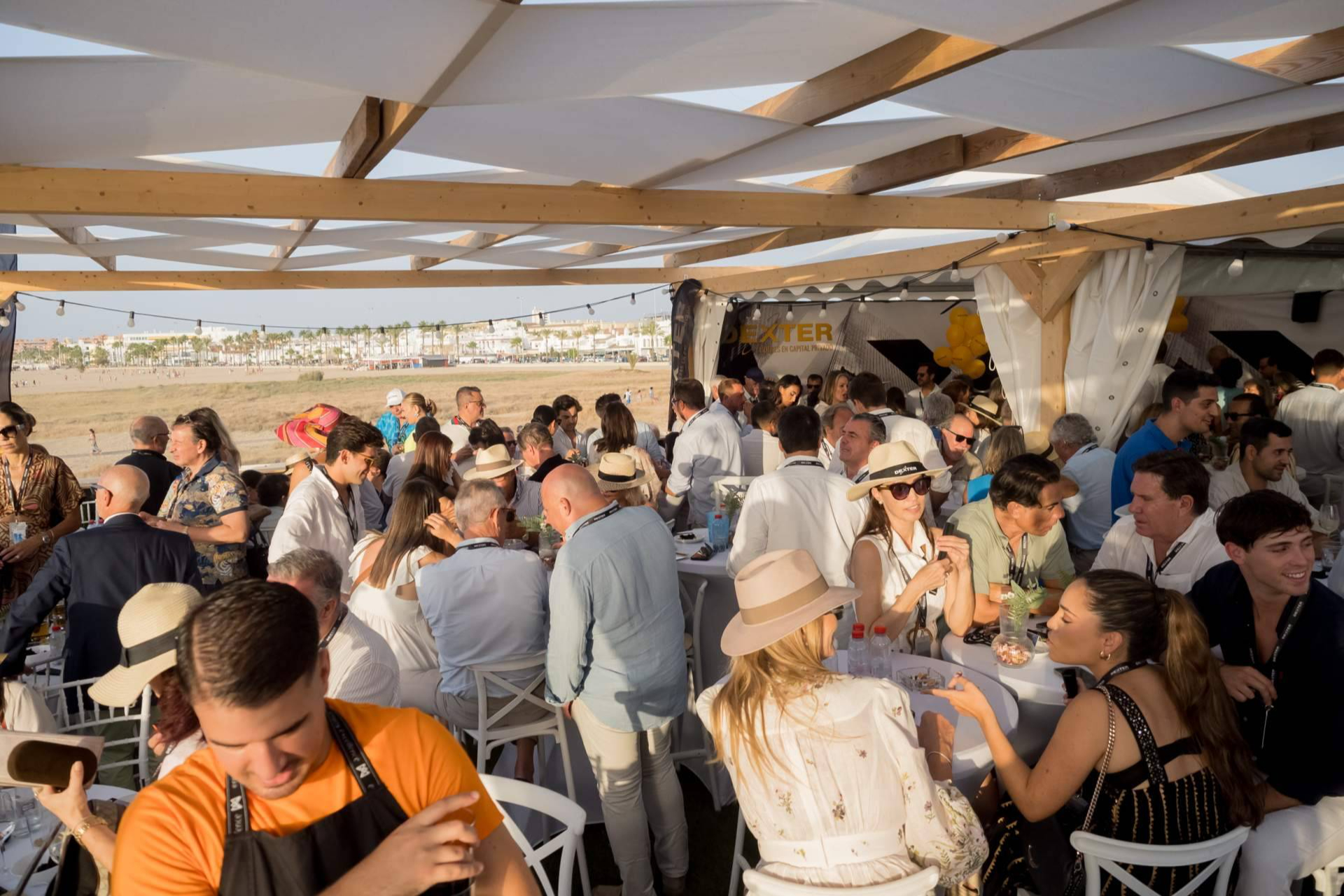 El Gran Premio DEXTER abre con enorme tirón popular las Carreras de Sanlúcar
