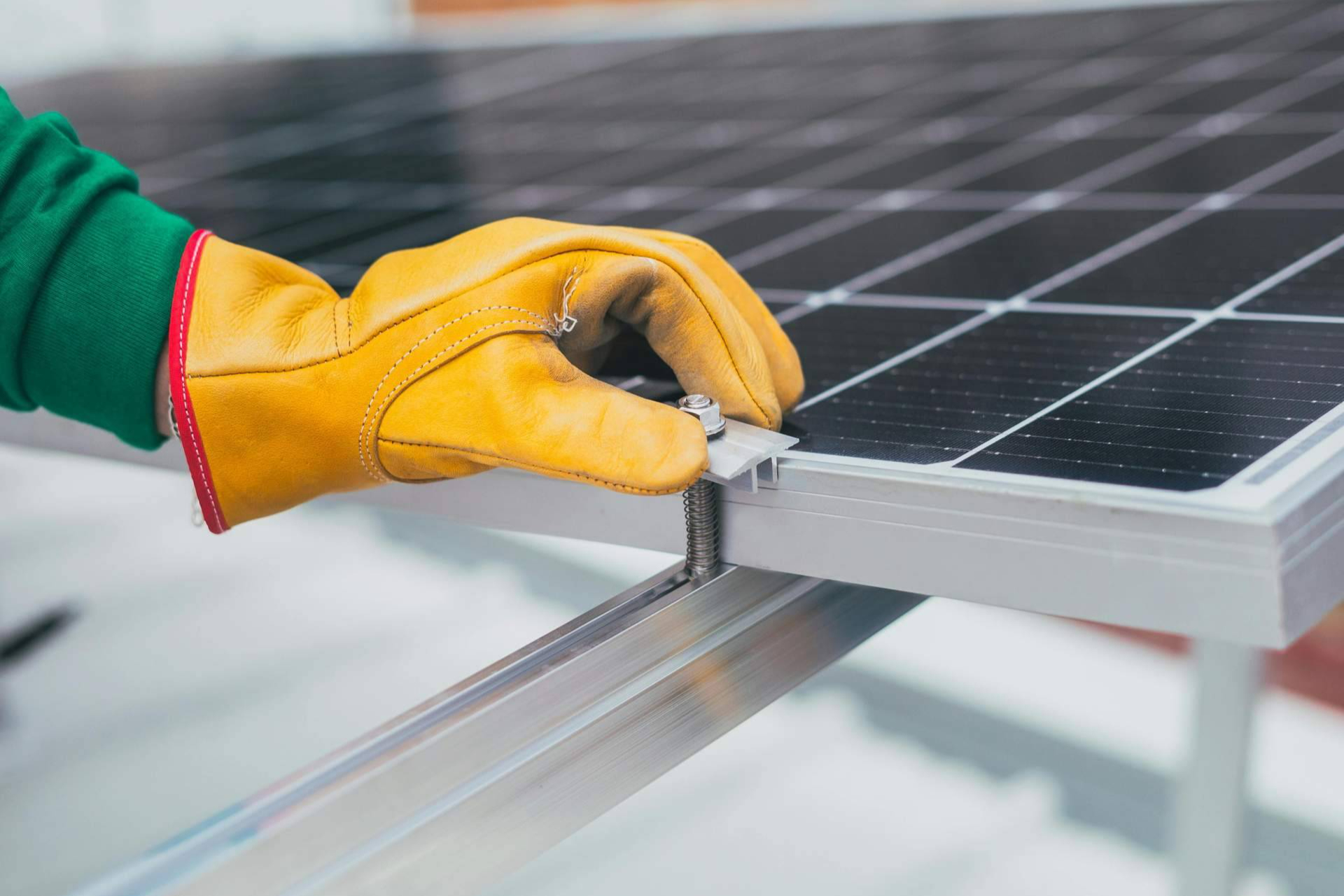 La prevención de riesgos en el sector renovable, eje del evento AEMER del 17 de septiembre