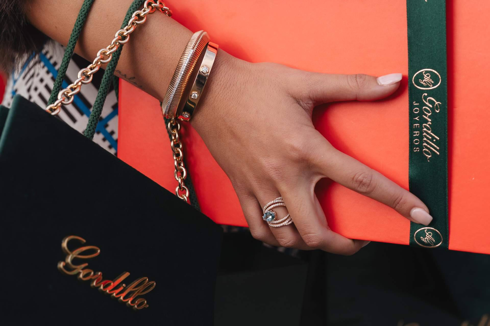 Joyas y relojes que marcan el tiempo, la propuesta de Joyería Gordillo para esta Navidad