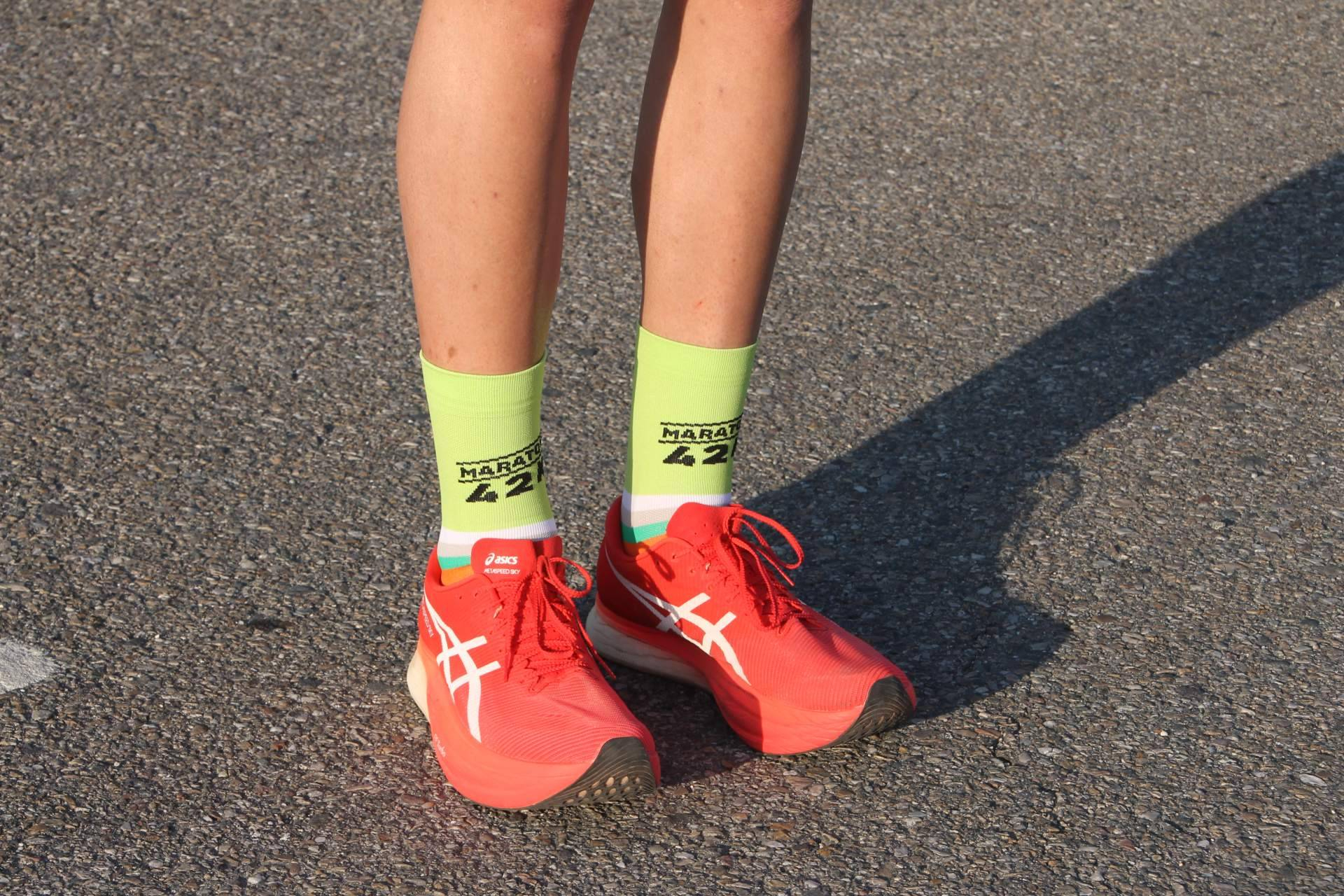 Calcetines running, el detalle técnico que marca la diferencia en una maratón
