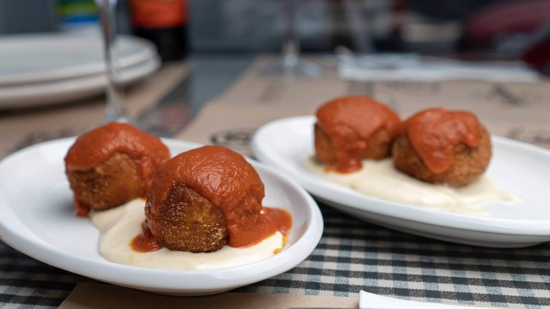 Pasa Tapas, gastronomía Española hasta altas horas de la noche en Barceloneta