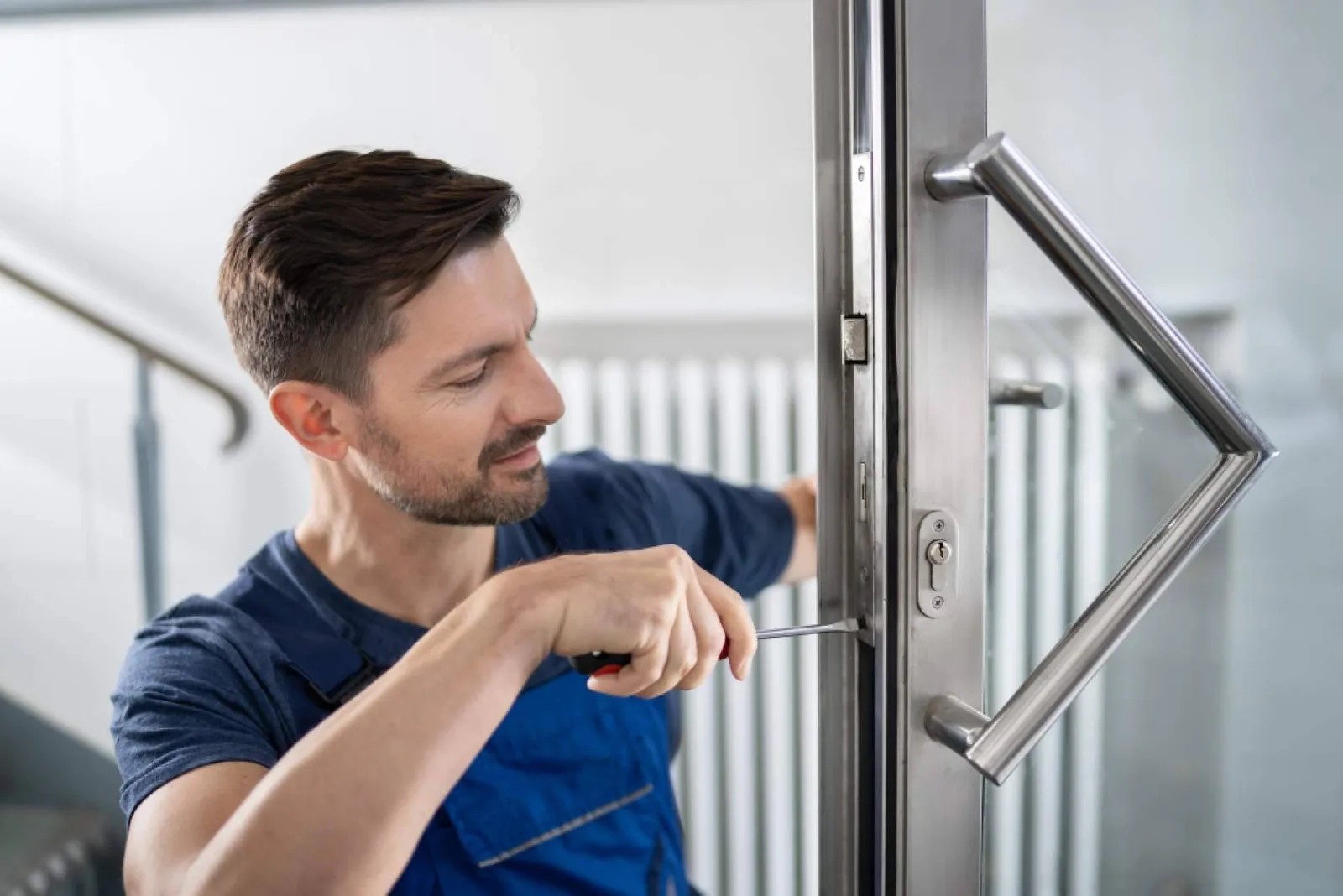 Cerrajeros 24 horas; Apertura de Puertas Rapid abre el paso cuando una puerta lo detiene